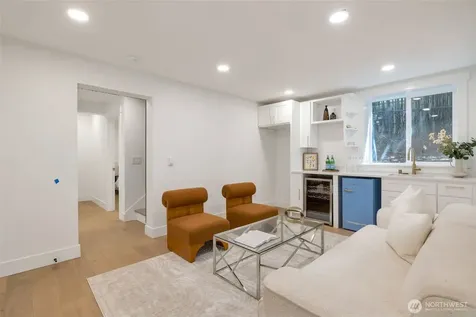 5109 S Willow Street Seattle WA 98118