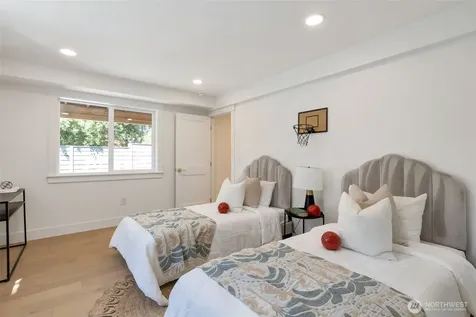 5109 S Willow Street Seattle WA 98118