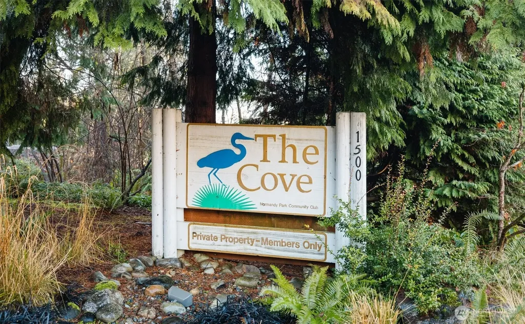 19439 1st Avenue S Normandy Park WA 98148