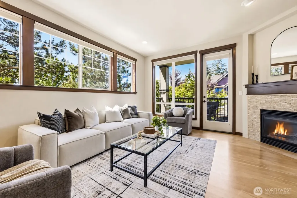 19439 1st Avenue S Normandy Park WA 98148