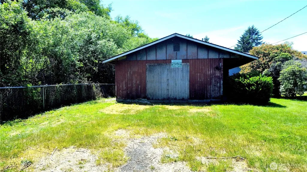 813 S Exchange Street Aberdeen WA 98520