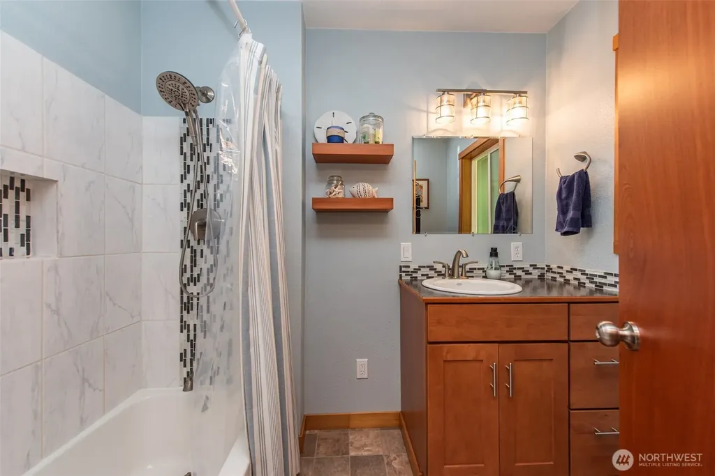 43 Mowitch Trail Port Angeles WA 98363