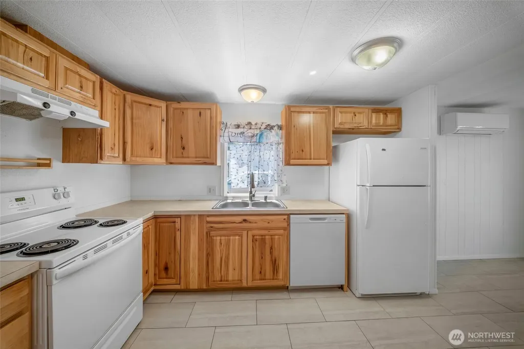 9900 Blomberg Street SW Olympia WA 98512
