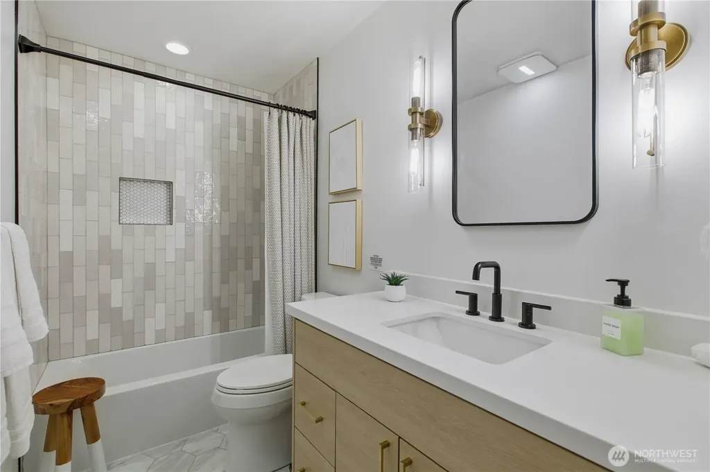 2641 271st Avenue SE Issaquah WA 98029
