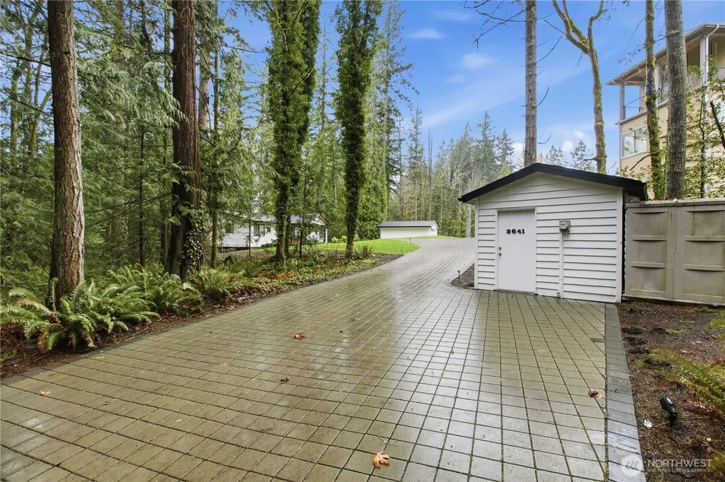 2641 271st Avenue SE Issaquah WA 98029