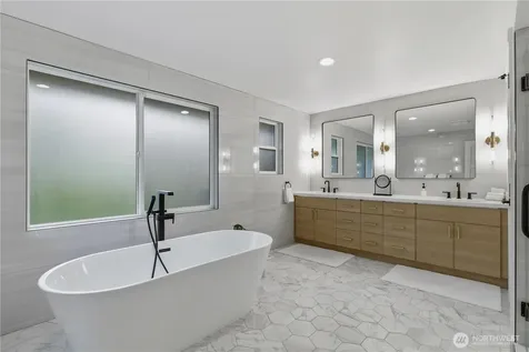 2641 271st Avenue SE Issaquah WA 98029