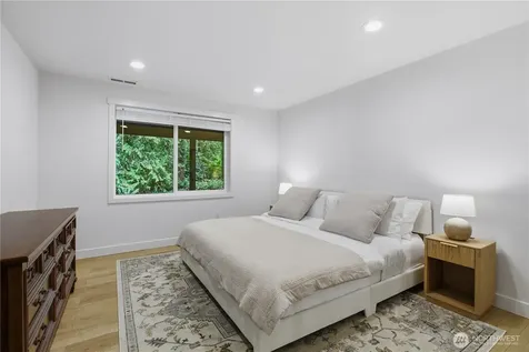 2641 271st Avenue SE Issaquah WA 98029