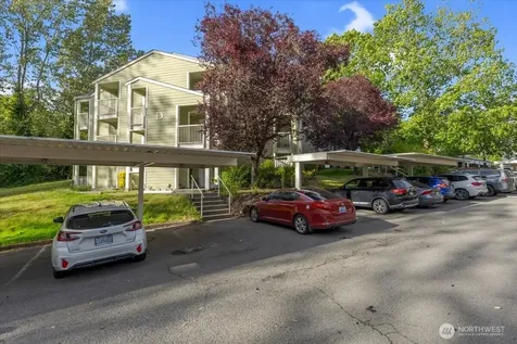975 Abeerdeen Avenue NE Renton WA 98056