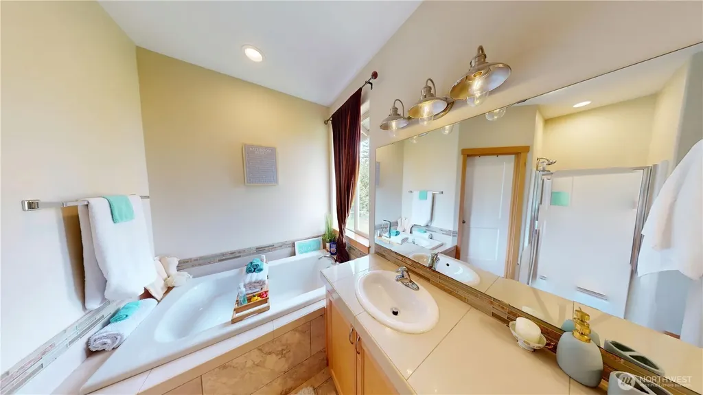 24051 Mangat Lane Sedro Woolley WA 98284