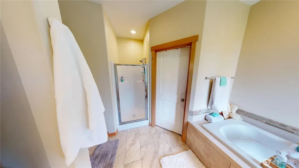24051 Mangat Lane Sedro Woolley WA 98284