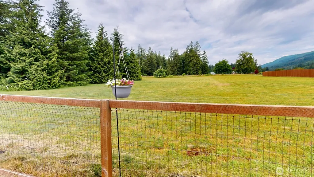 24051 Mangat Lane Sedro Woolley WA 98284