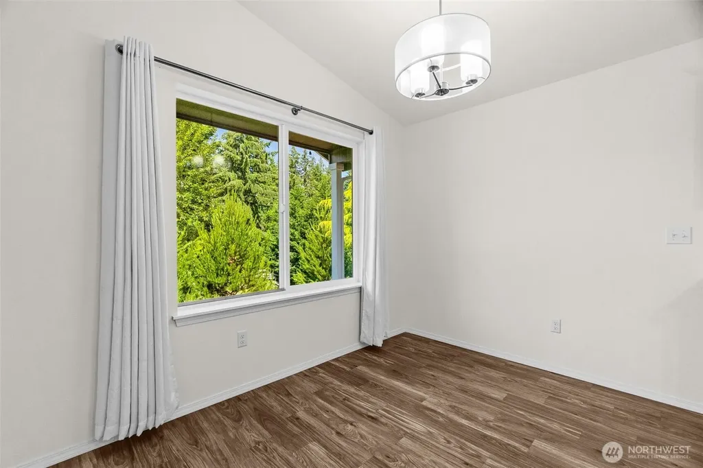 40 E Snowcrest Lane Shelton WA 98584