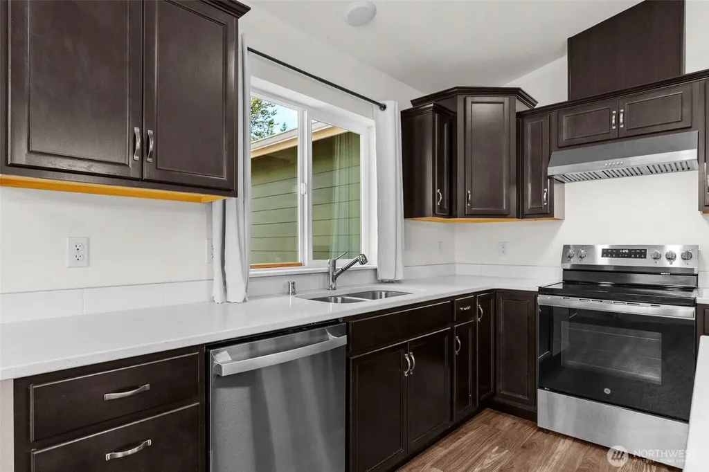 40 E Snowcrest Lane Shelton WA 98584