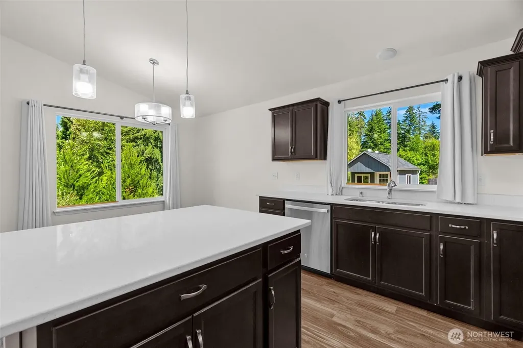 40 E Snowcrest Lane Shelton WA 98584