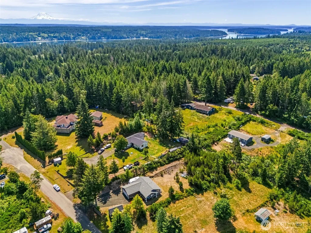 40 E Snowcrest Lane Shelton WA 98584