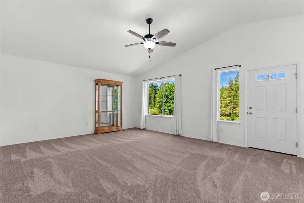 40 E Snowcrest Lane Shelton WA 98584