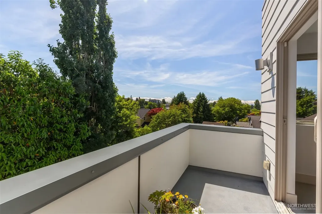 531 N 84th Street Seattle WA 98103