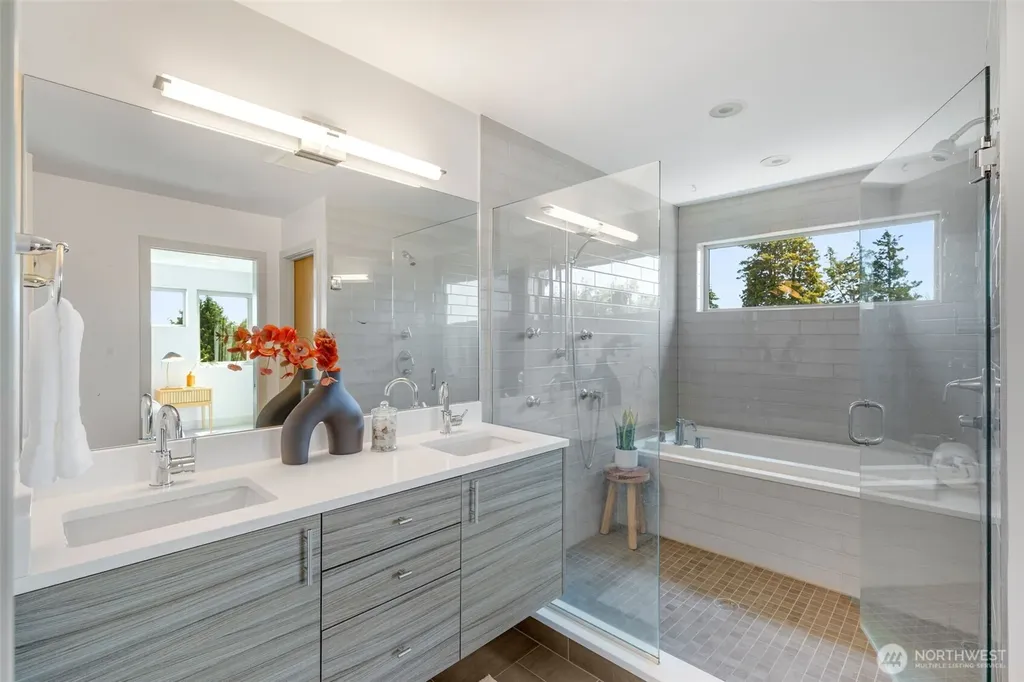 531 N 84th Street Seattle WA 98103