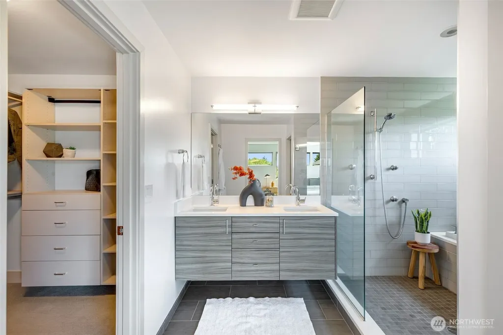 531 N 84th Street Seattle WA 98103