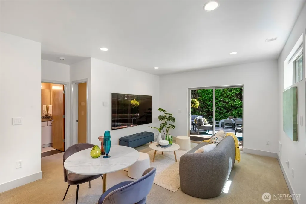 531 N 84th Street Seattle WA 98103
