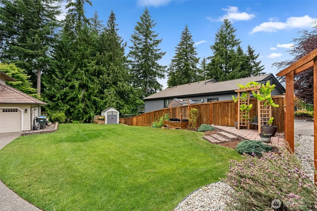 5025 Laura Street SE Olympia WA 98501