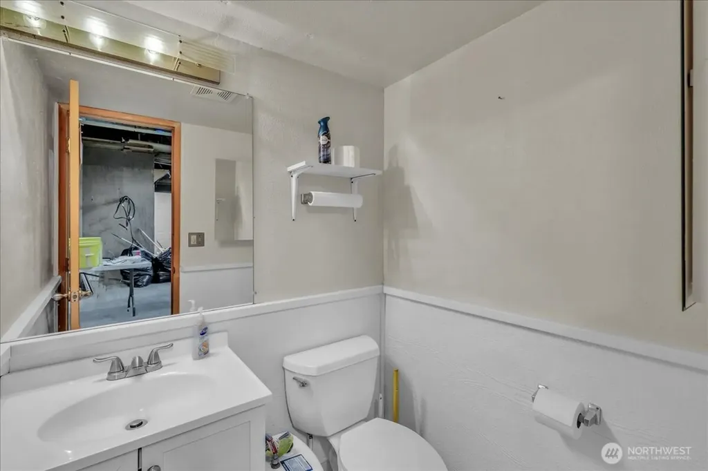 3701 W G Street Bremerton WA 98312