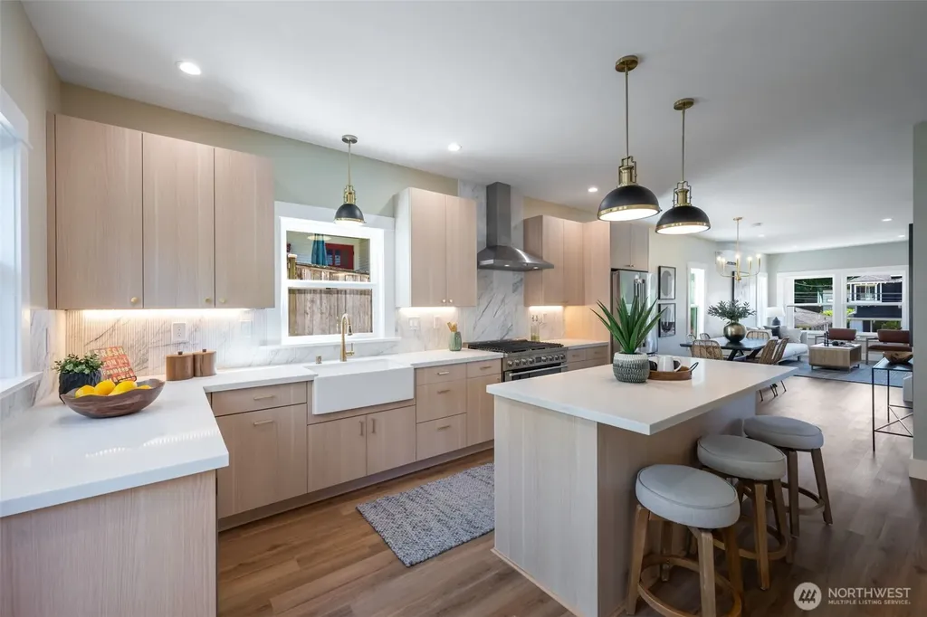 1822 31st Avenue Seattle WA 98122