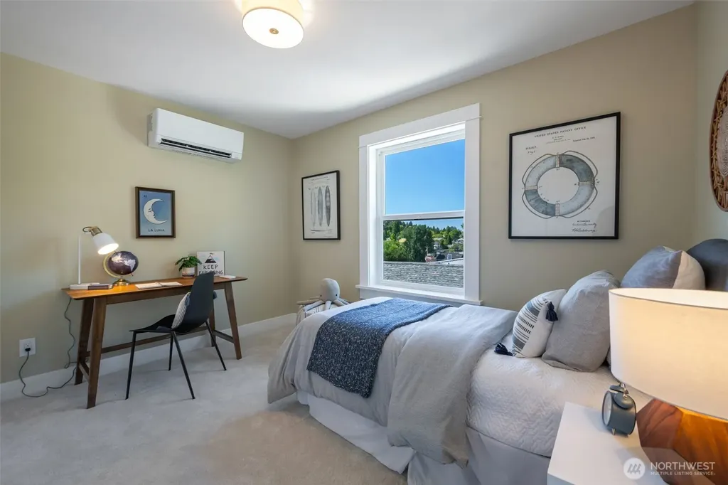 1822 31st Avenue Seattle WA 98122