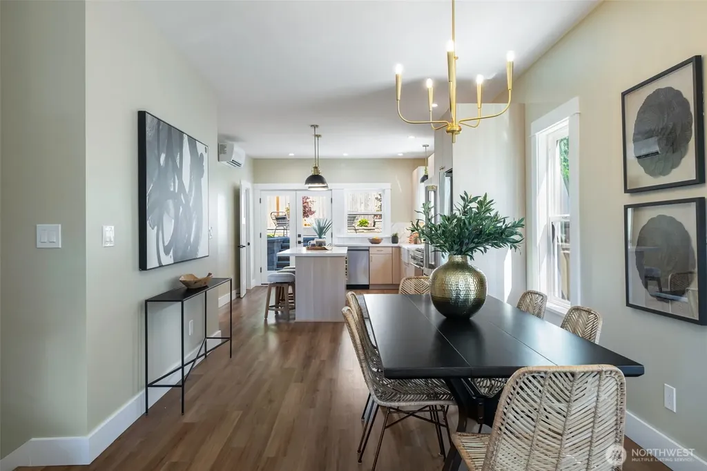 1822 31st Avenue Seattle WA 98122