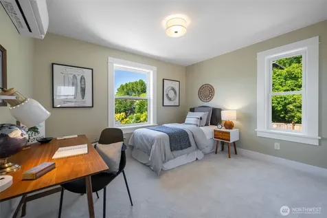 1822 31st Avenue Seattle WA 98122