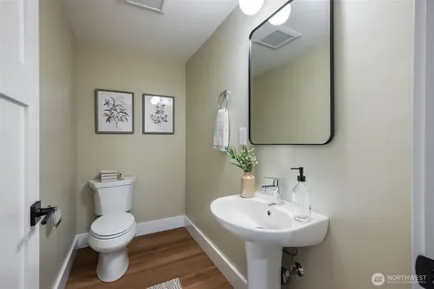 1822 31st Avenue Seattle WA 98122