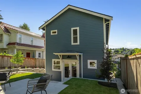1822 31st Avenue Seattle WA 98122