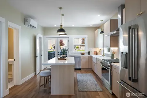 1822 31st Avenue Seattle WA 98122