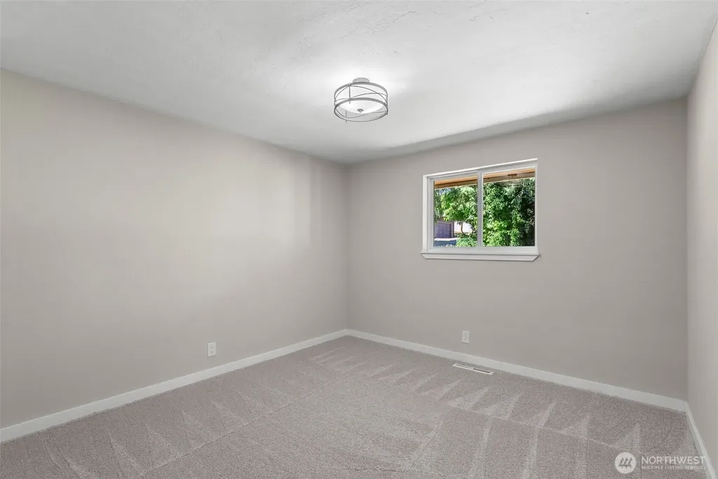 407 Seattle Avenue Port Orchard WA 98366