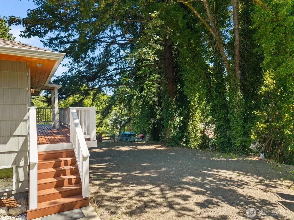 407 Seattle Avenue Port Orchard WA 98366