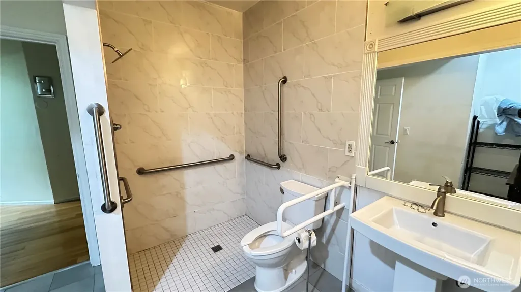 3728 S 188th Lane Seatac WA 98188