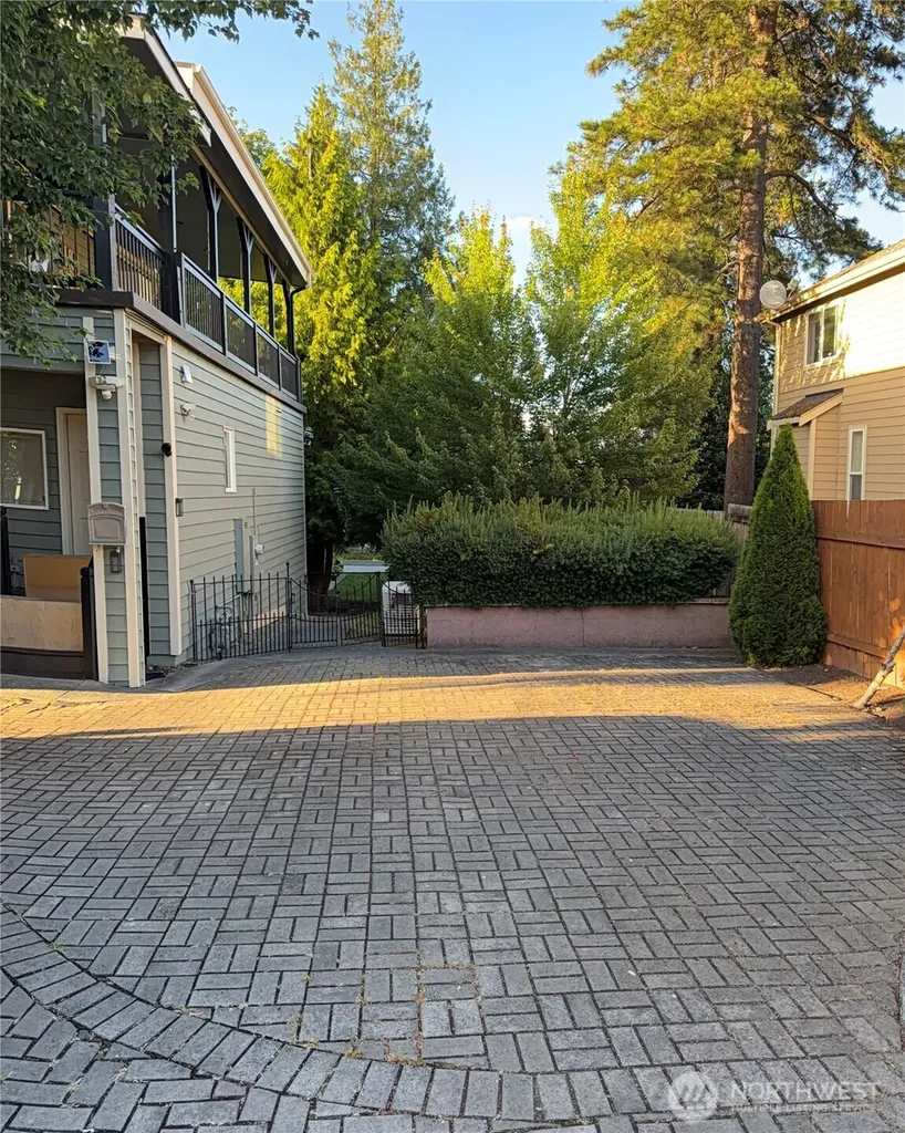 3728 S 188th Lane Seatac WA 98188