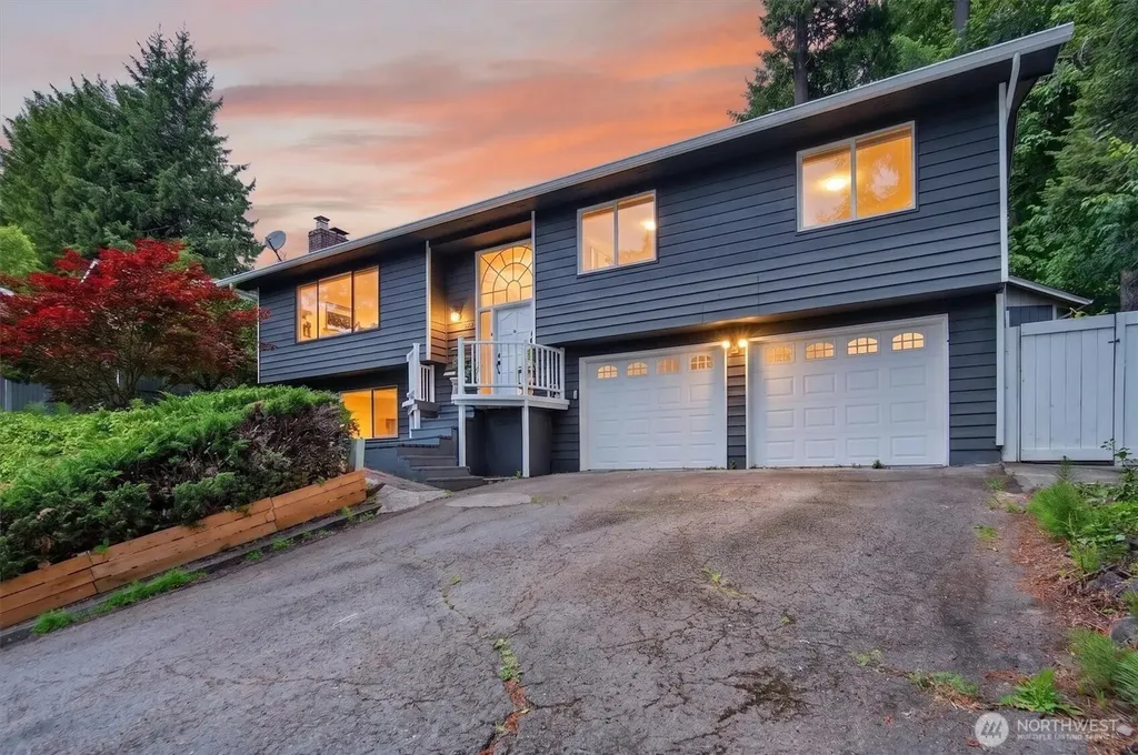 2678 Maplewood Drive Longview WA 98632