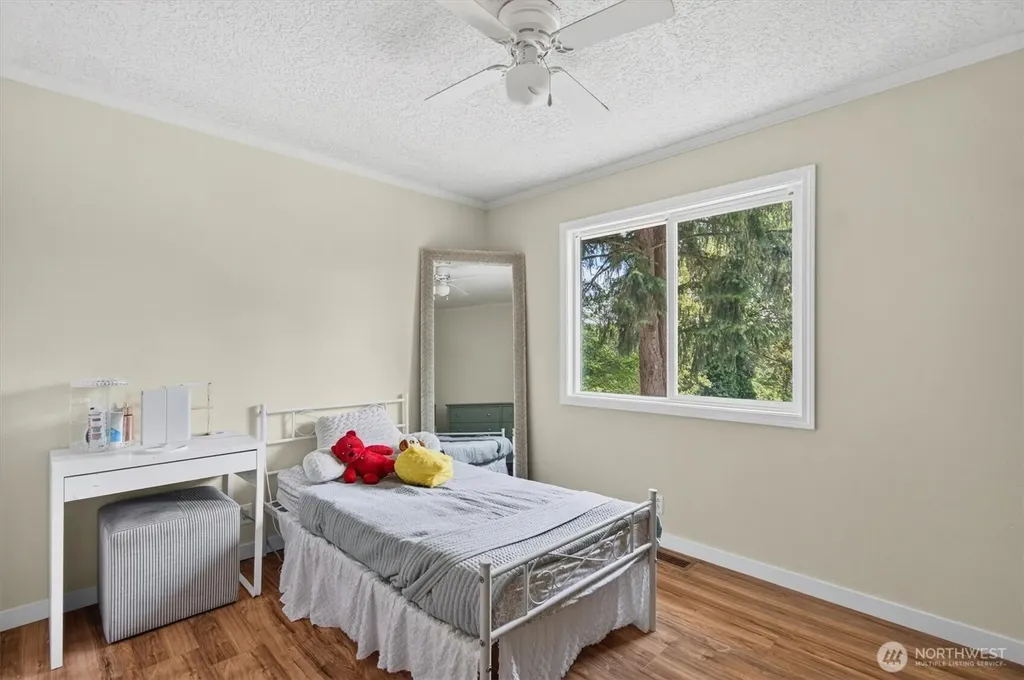 2678 Maplewood Drive Longview WA 98632