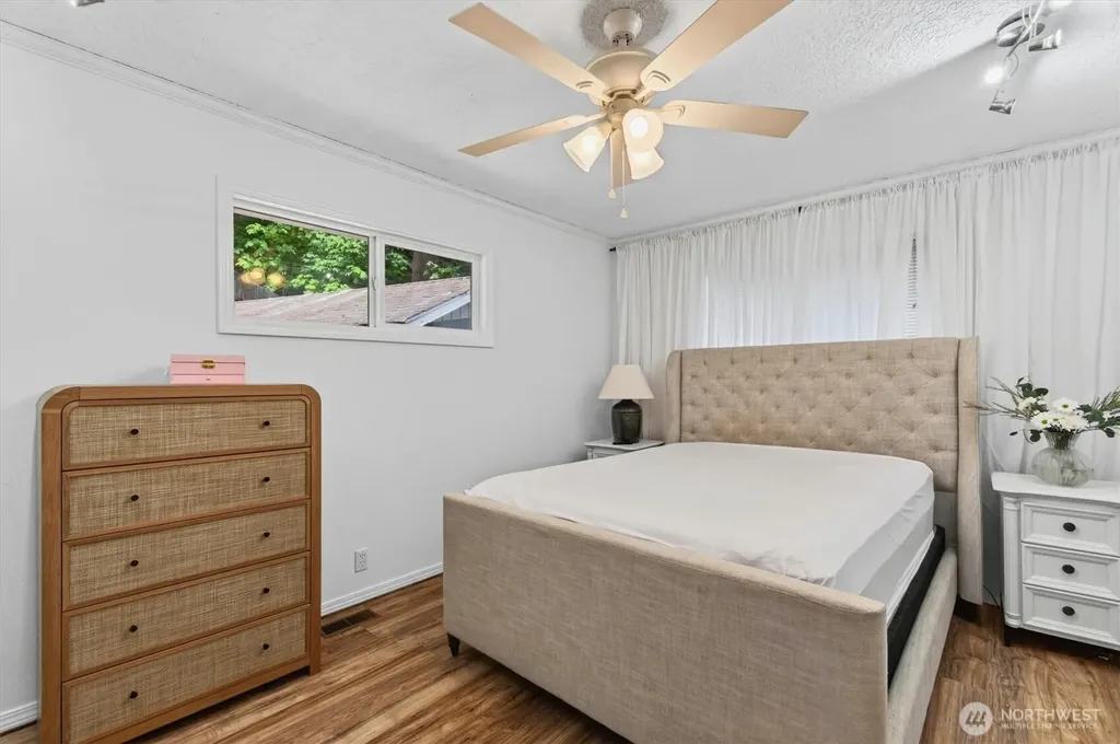 2678 Maplewood Drive Longview WA 98632