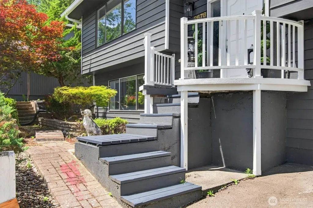 2678 Maplewood Drive Longview WA 98632