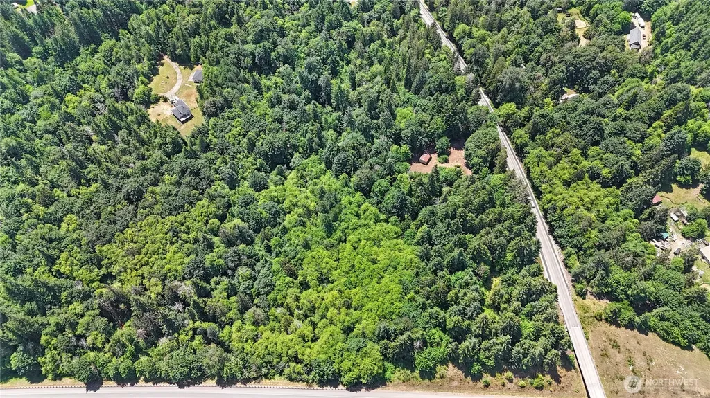 1561 W Cloquallum Road Shelton WA 98584