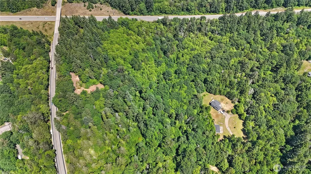 1561 W Cloquallum Road Shelton WA 98584