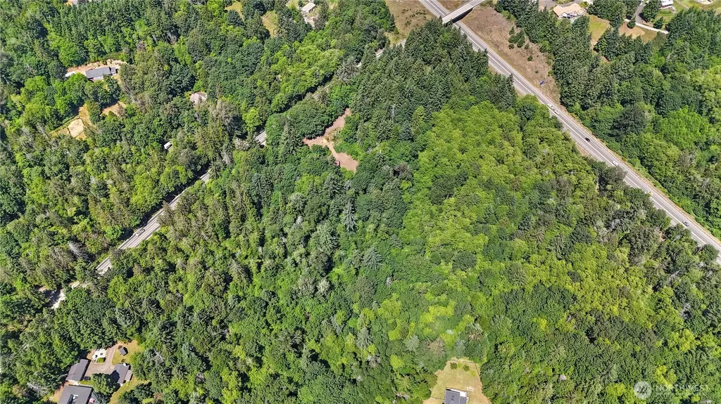 1561 W Cloquallum Road Shelton WA 98584