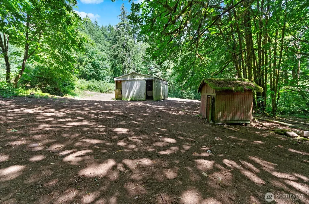 1561 W Cloquallum Road Shelton WA 98584