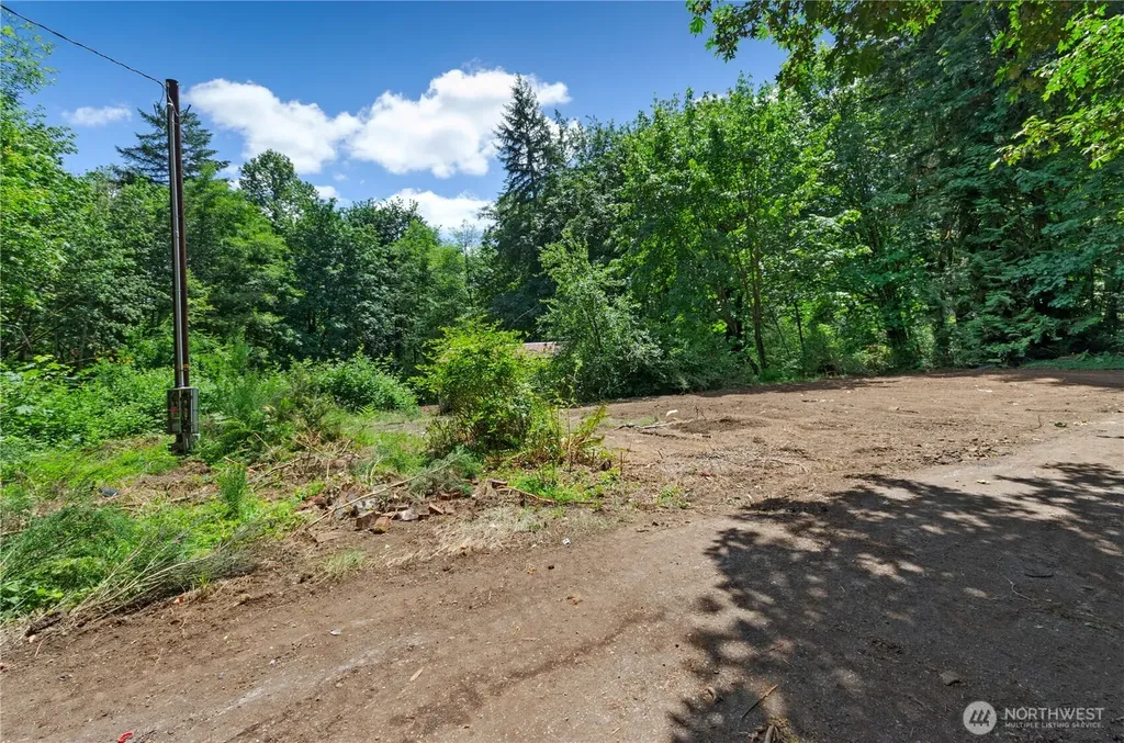 1561 W Cloquallum Road Shelton WA 98584