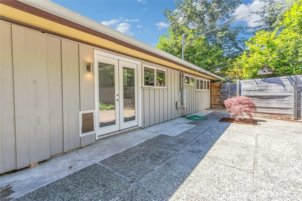 7801 Leschi Road SW Lakewood WA 98498