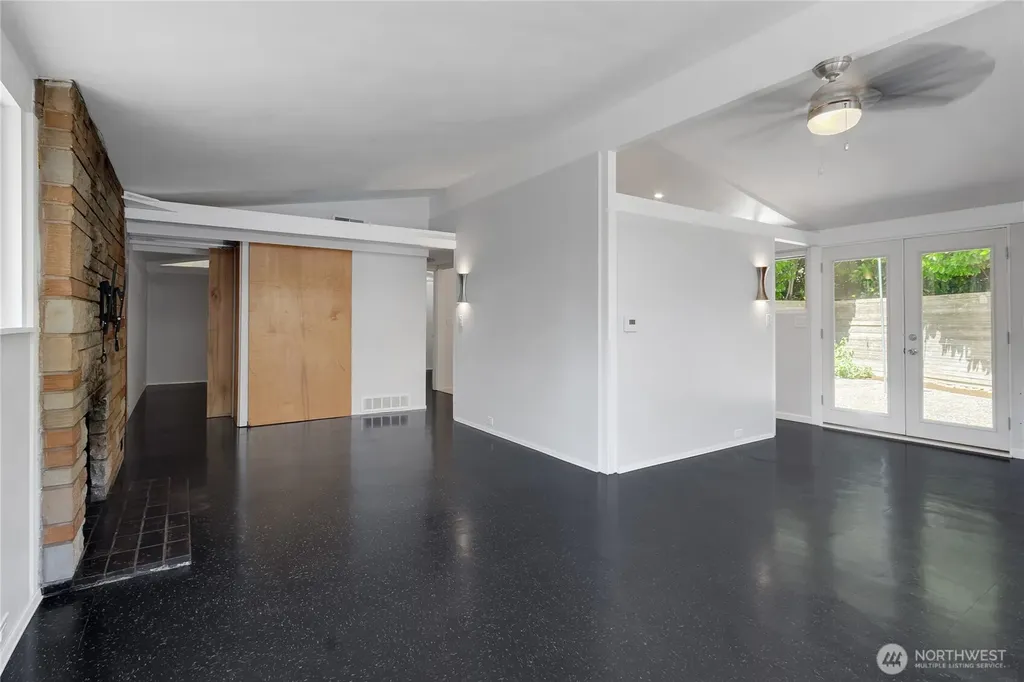 7801 Leschi Road SW Lakewood WA 98498