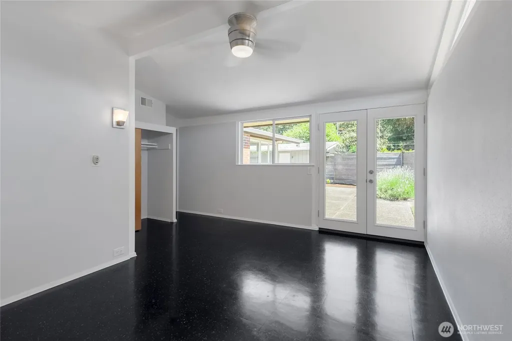7801 Leschi Road SW Lakewood WA 98498