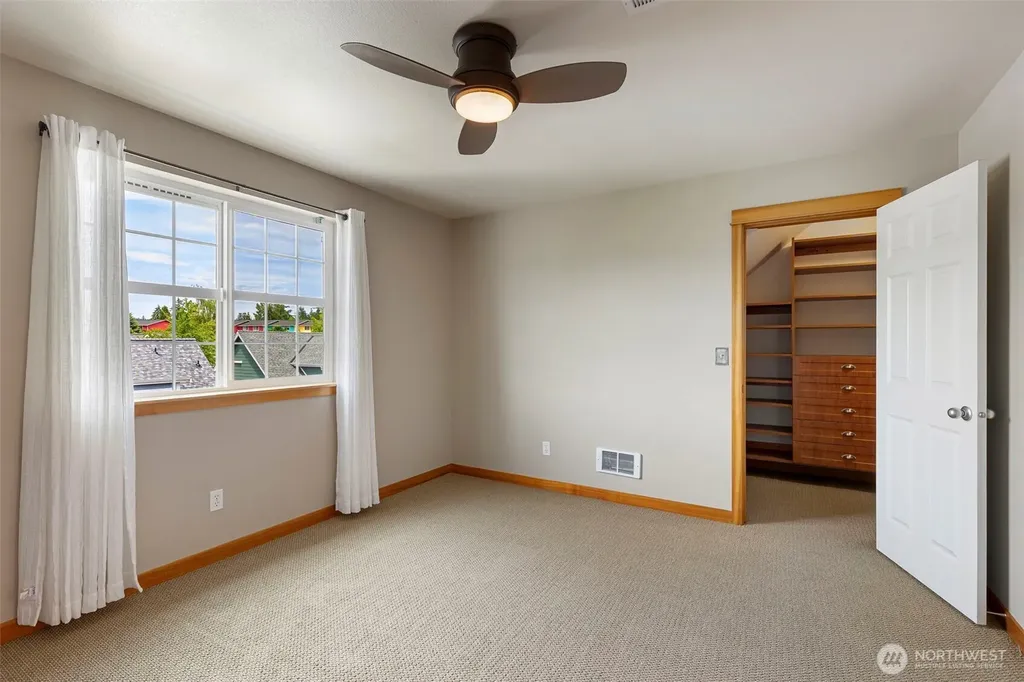 19421 Scoter Lane NE Poulsbo WA 98370